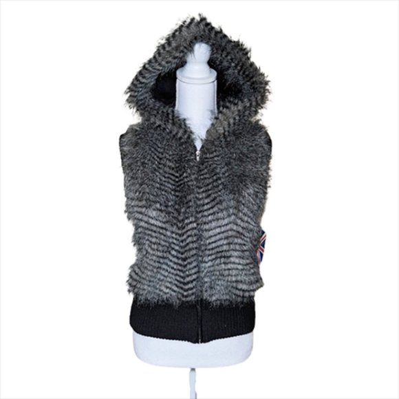 MISS LONDON Faux Fur Vest with Hood NEW - Picture 4 of 8